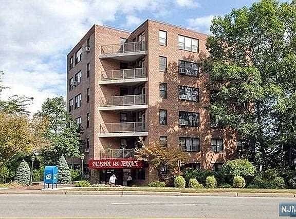 5th image of 1450 Palisade Ave APT M1d