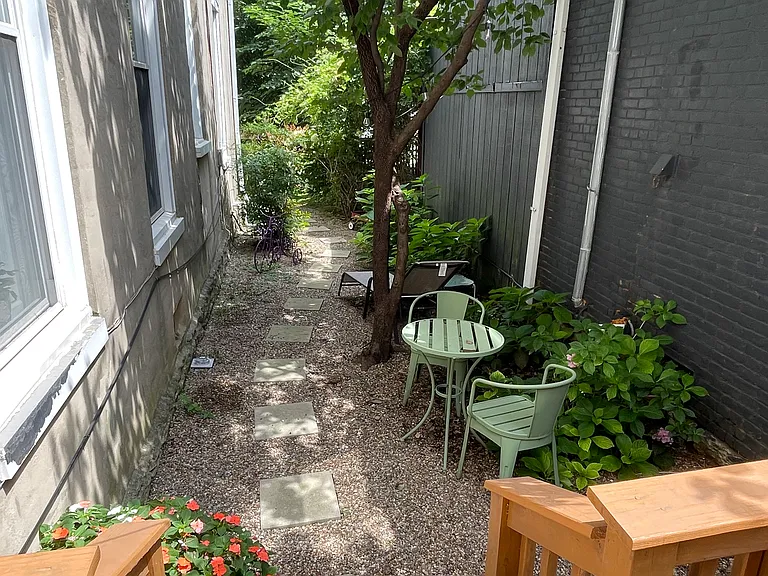 E Washington St — Photo 2