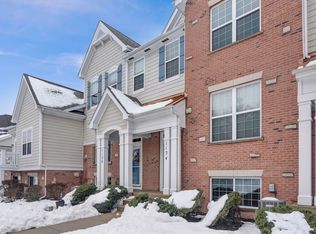 1134 Jordan Cir, Lake Zurich, IL 60047