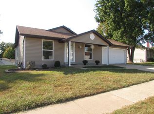 2411 Pheasant Run Dr, Maryland Heights, MO