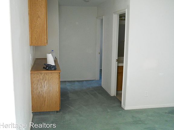 4th image of 1019 Echo Ct