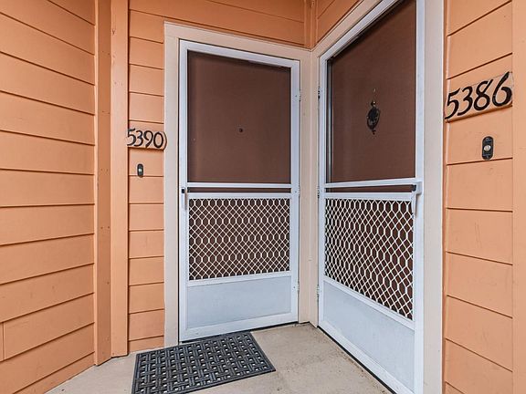 4th image of 5386 Borneo Cir