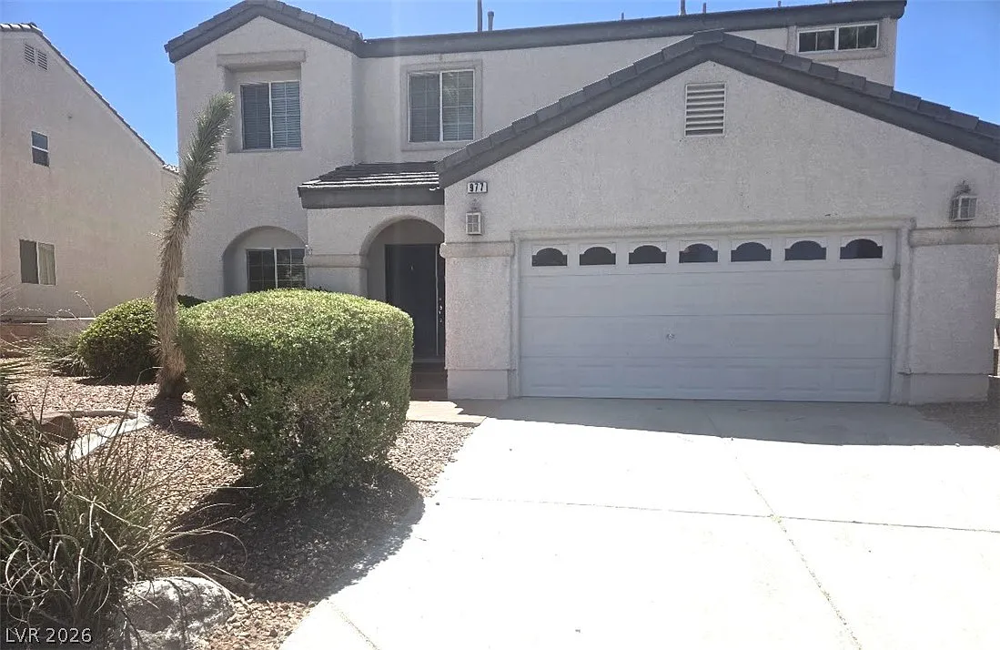 5 bed, 2.5 bath, 2529 sqft, $3,250 — Photo 1