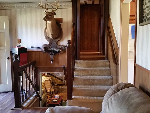 Dual stairways