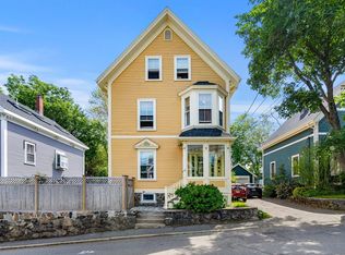 10 Village St FLOOR 2, Marblehead, MA 01945