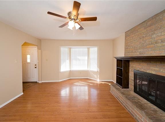 4th image of 5407 School Hill Cir