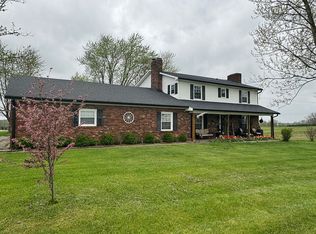 100 W Maple Leaf Rd, Maysville, KY 41056