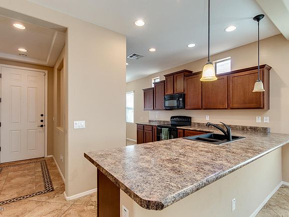 5th image of 4098 E Alamo St