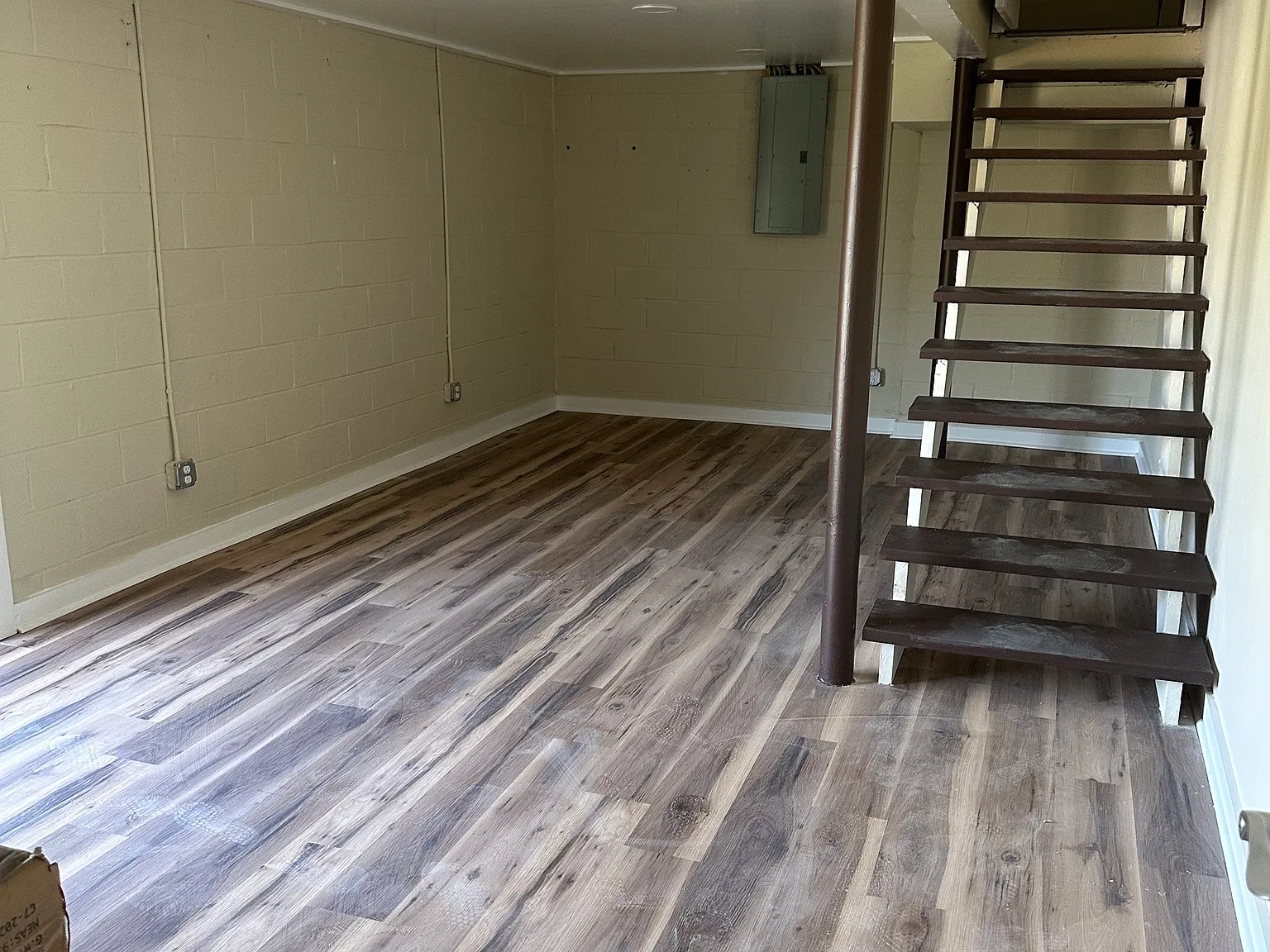 3 bed, 1600 sqft, $3,300 — Photo 3