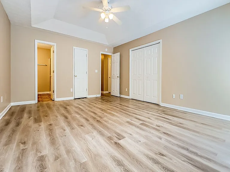 1116 Kramden Ct — Photo 9