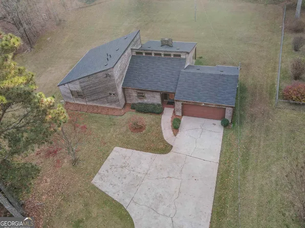 100 W Honeysuckle Ln, Carrollton, GA 30116