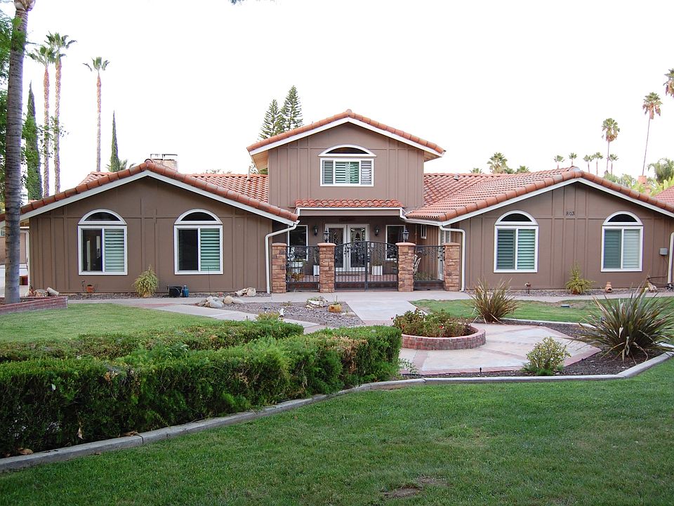 1st image of 803 E Chase Dr