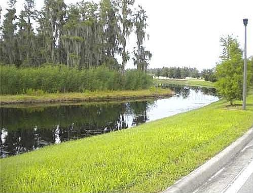 Lovely Drive to Home after Gated entrance