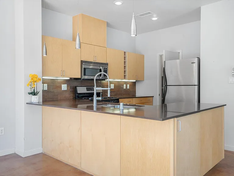 3936 Silver Ave SE — Photo 11