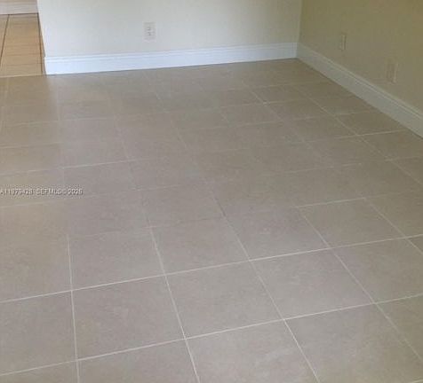 3rd image of 16246 Laurel Dr #104