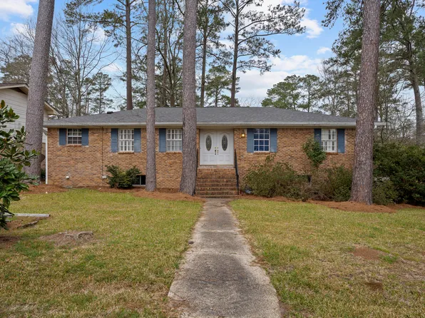 103 Parks St, Collins, MS 39428