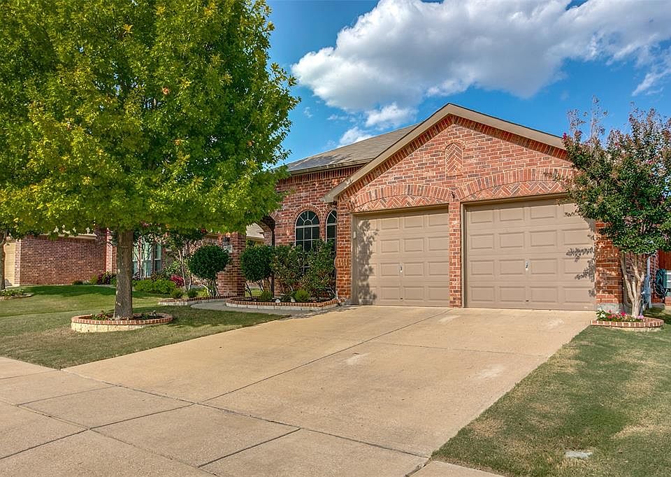 Welcome to 6136 Redear Drive!