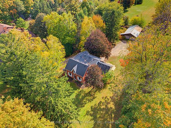 2nd image of 212 Concession 8 Rd E