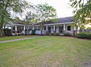 7454 S River Rd, Addis, LA 70710