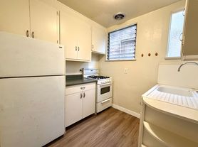 1830 Robinson Ave, San Diego, CA