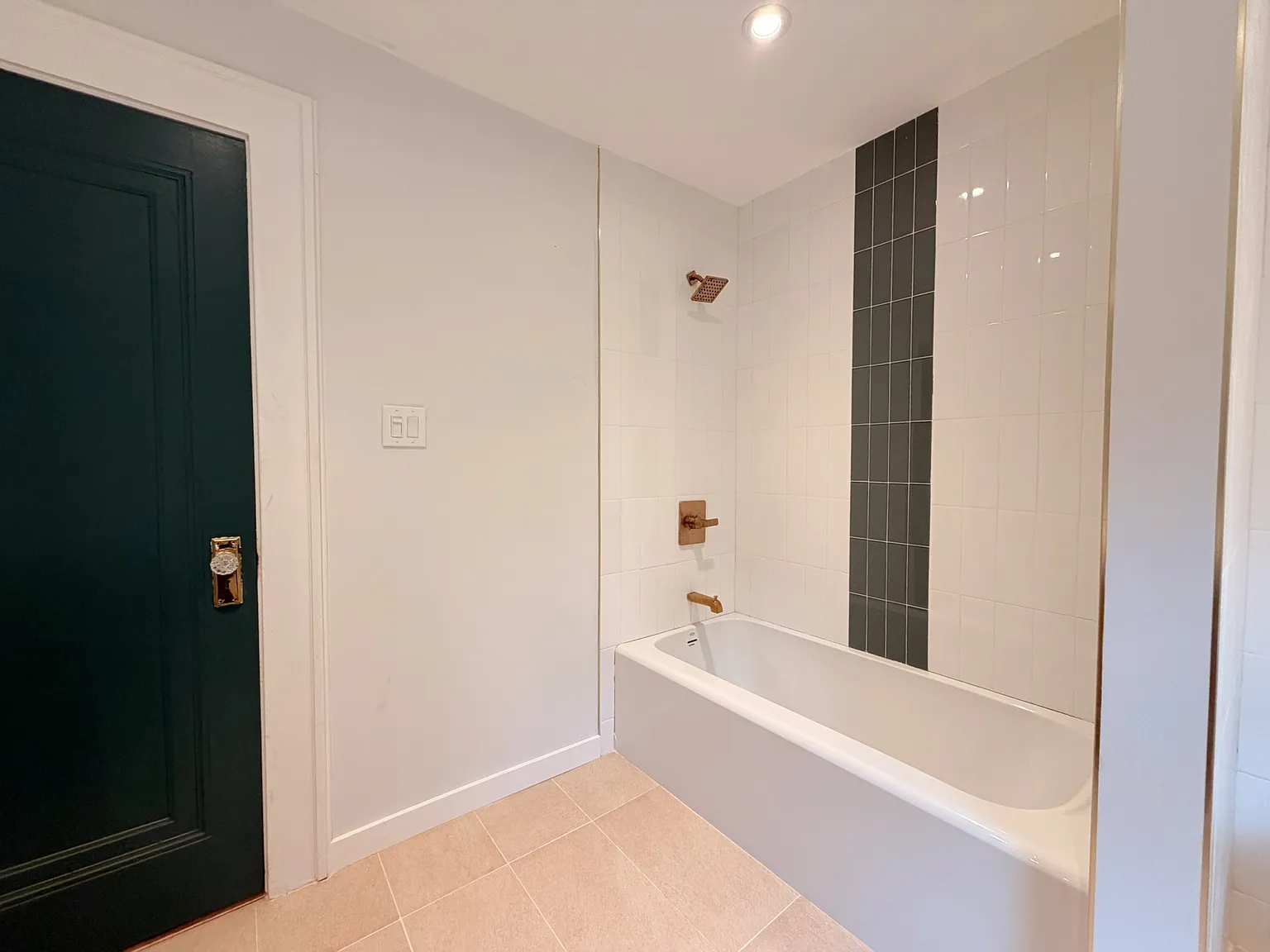 Clairmont Ter, Orange — Photo 4