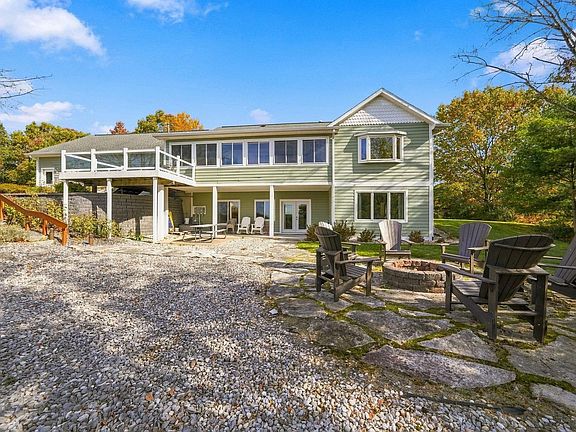 4th image of 3444 Prouty Rd
