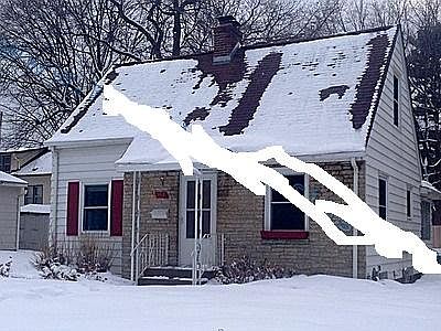 2nd image of 985 Winslow Ave