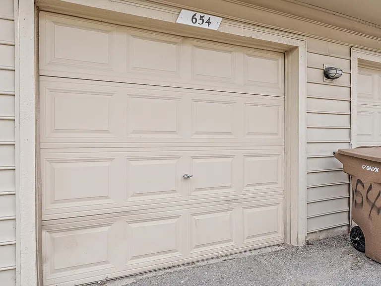 654 Lydia Ln #48 — Photo 23