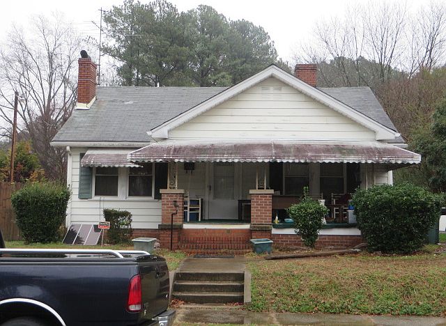 1st image of 305 S Benjamine St