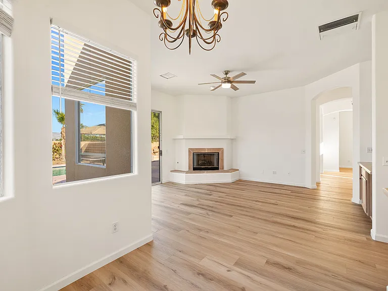 18 Tucson Cir — Photo 8