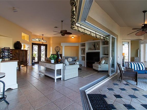 5th image of 2513 SW 53rd Ter