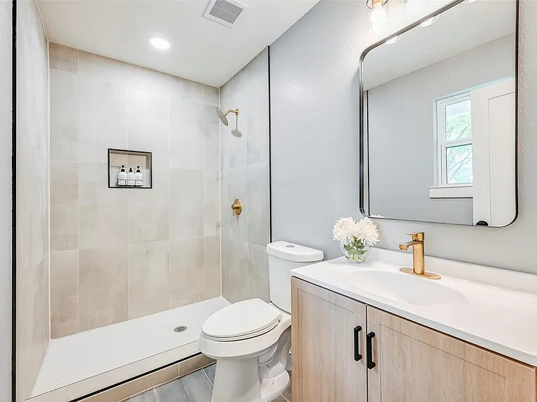 2729 Lockhart Ave — Photo 13