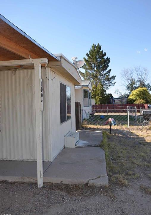 1st image of 1004 N Mesa Ave