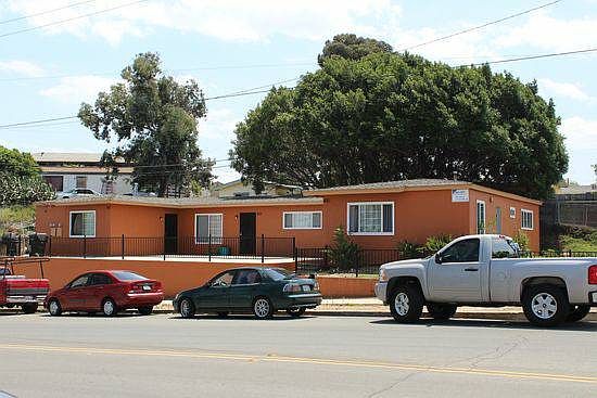 1st image of 1617-1621 S 38th St.