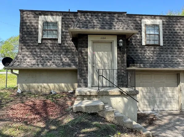 1104 E South Ave, Independence, MO 64050
