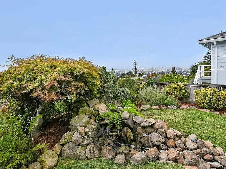 61 Dudley Ct — Photo 20