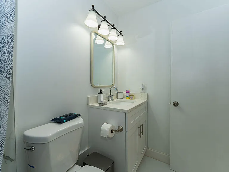1242 SW Parma Ave — Photo 36