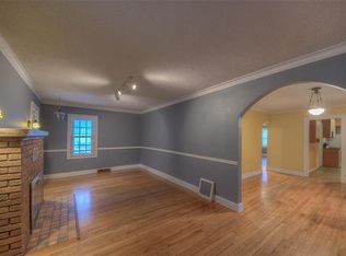 4434 Sunrise Dr, Kansas City, MO 64123