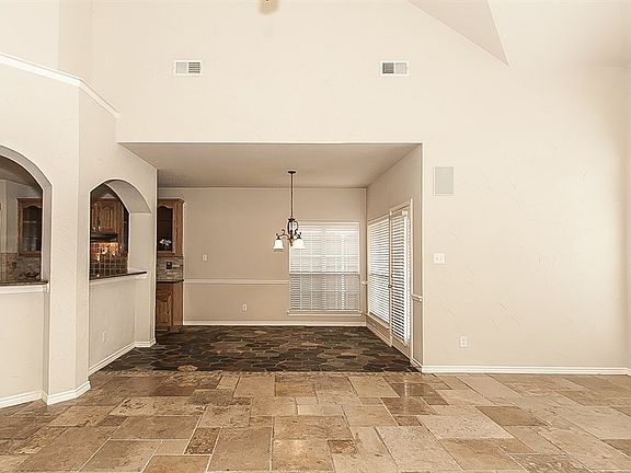 5th image of 10680 Providence Dr