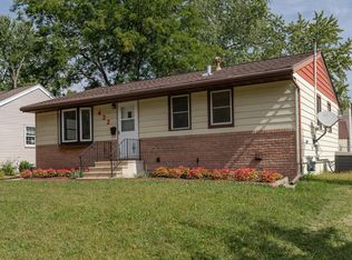 422 36th Ave NW, Rochester, MN 55901