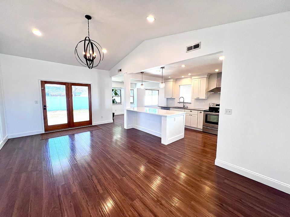1st image of 5069 Holly Farms Dr