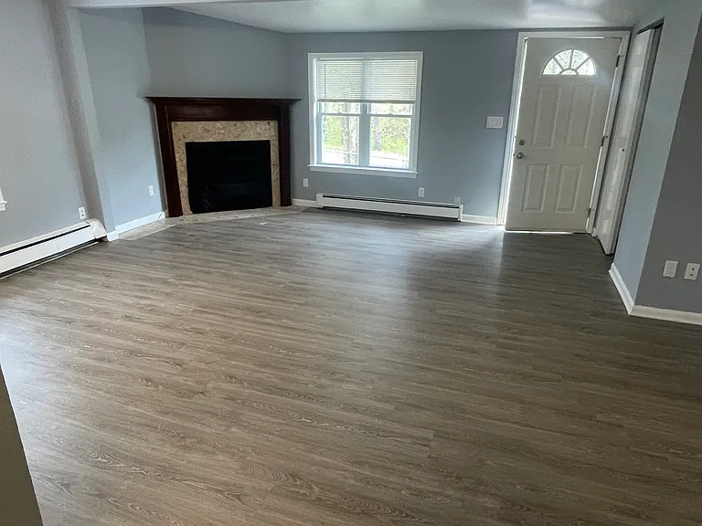 1033 Montgomery Ave — Photo 14