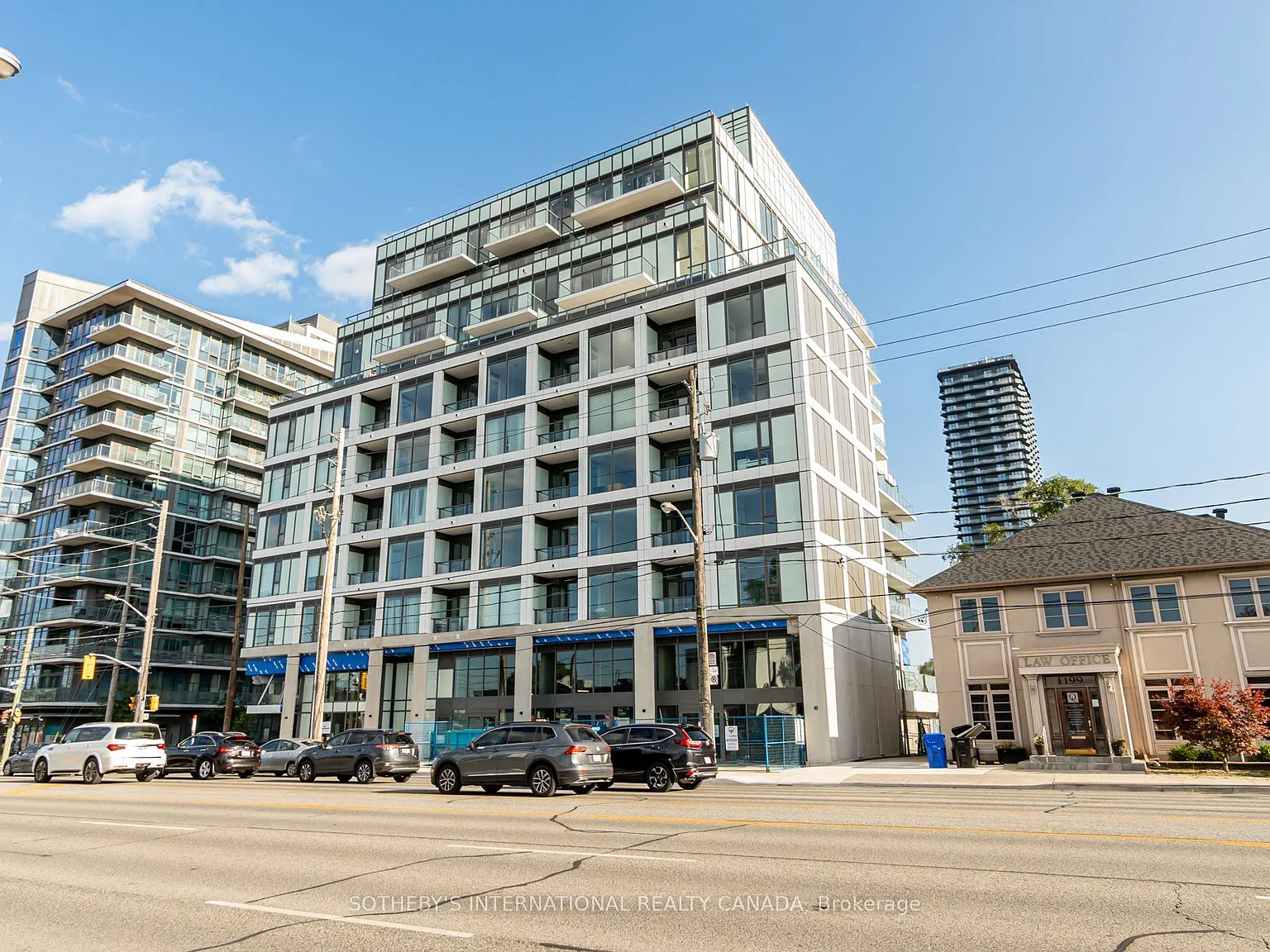 3 bed, $3,200 — Photo 1