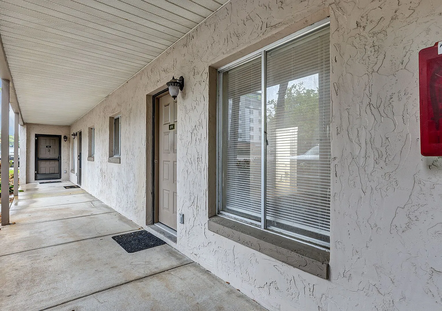 Charming One-Bedroom, One-Bath Retreat in Winter Haven with Modern Amenities — Photo 3