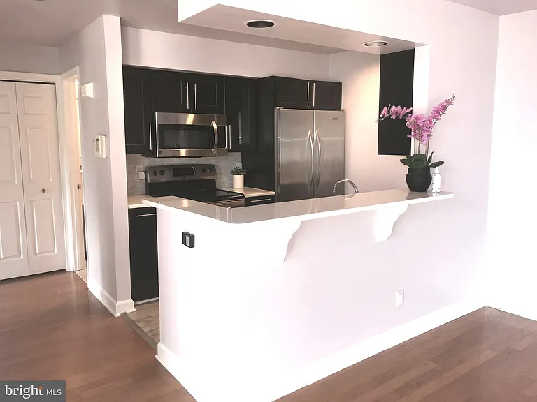 5918 Barbados Pl #202 — Photo 11