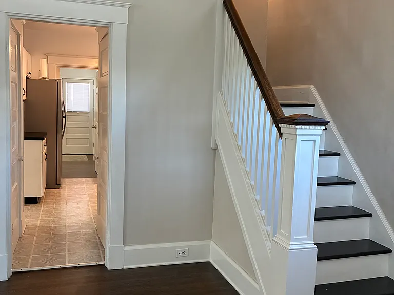 2809 Linwood Ave — Photo 19