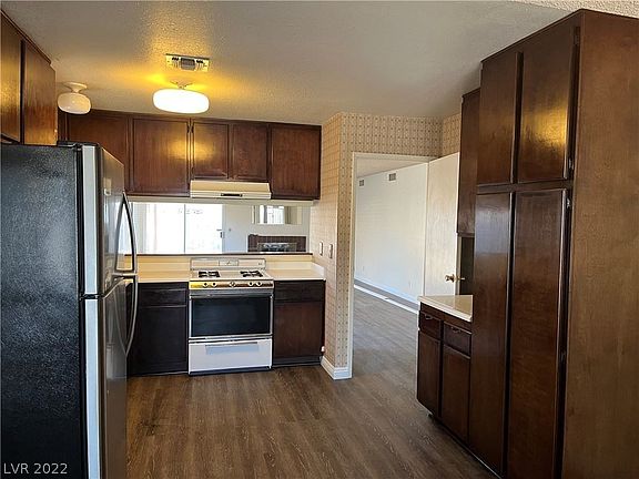 4th image of 7019 Montcliff Ave