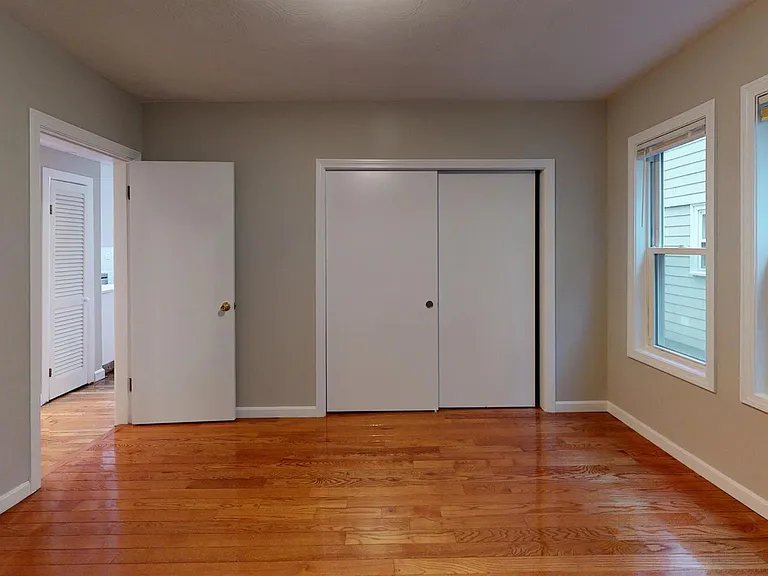 4 Edgar Ct — Photo 7