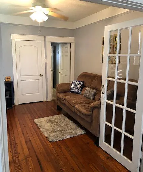 2674 Myrtle St — Photo 16