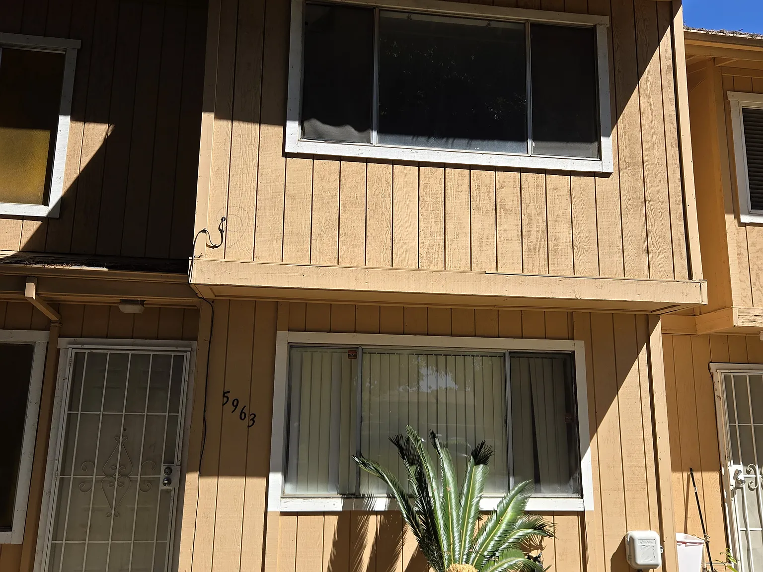3 bed, 1112 sqft, $1,995 — Photo 2